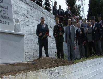 Hayatlarını Kaybeden Gaziler Mezarları Başında Anıldı