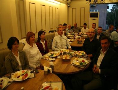 Adapazarı Belediyesi Stratejik Birim Toplantısını Yaptı