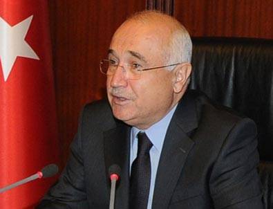 Cemil Çiçek'ten Fazıl Say kararı yorumu