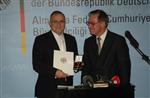 SANTA CLAUS - Güzelbey’e Avrupa Sevgi ve Barış Ödülü