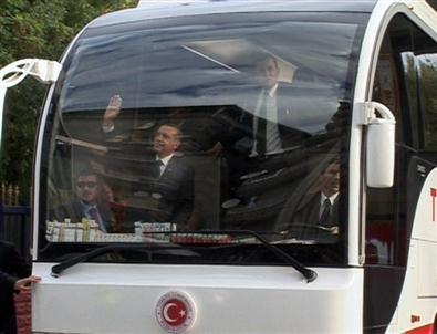 Başbakan Erdoğan, 2. Ordu Komutanlığını Ziyaret Etti