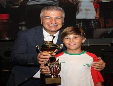 Karşıyaka Festivali’nde Muhteşem Final