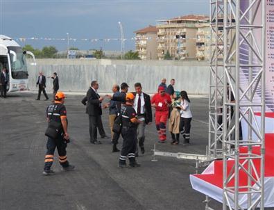 Malatya'da Başbakan Erdoğan'a Yoğun İlgi
