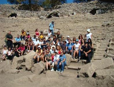 Dağcılar Hafta Sonu Keyfini Teos’ta Çıkardı