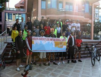 Pedallarını Temiz Bir Çevre İçin Çevirdiler