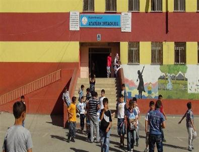 Diyarbakır’da 12 Bin 725 Öğrenci Yaşayan Diller Dersini Seçti