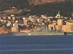 Rus Donanması'na Ait Gemiler Çanakkale Boğazı'ndan Geçti