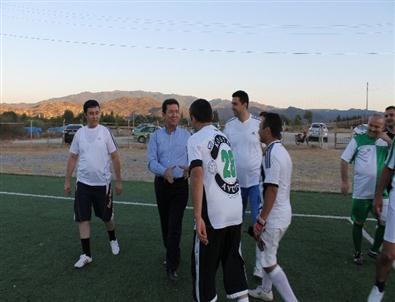 Karpuzlulular Sahada Protokolle Buluşuyor