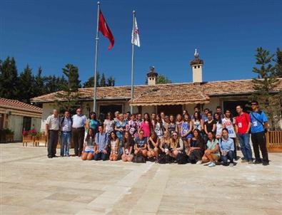 Yabancı Öğretmen ve Öğrenciler Evrenseki Kültürevi’nde