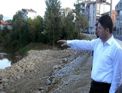 Tunç’tan, Okullar Hayat Olsun Projesine Destek