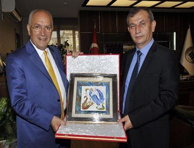 Başkan Yaşar, Yenimahalle Kaymakamlığı’na Atanan Dündar’ı Kabul Etti