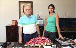 MİLLİ ATLETLER - Başkan Karabağ, Milli Atlete Sahip Çıktı