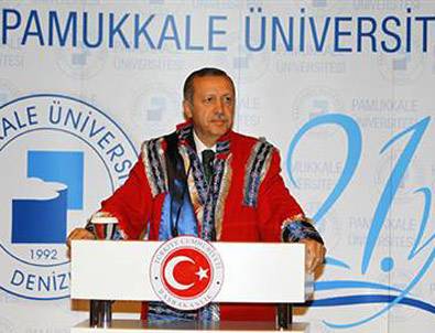 Erdoğan: Partimizde 3 kişi bize ihanet etti