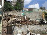 İzmit’te Harabe Yapılar Yıkılıyor