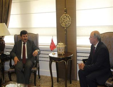 Trabzon Valisi Abdil Celil Öz’e Ziyaretler Sürüyor