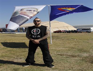 Haykon Çepkin’in Paraşüt Tutkusu