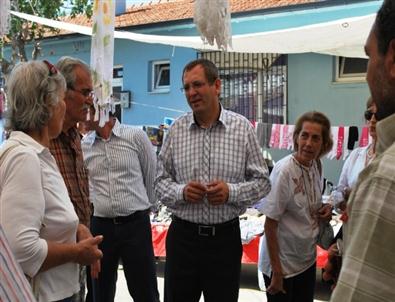 Mesut Ergin’e Ayvalık ve Altınova’da İlgi Yoğun Oldu