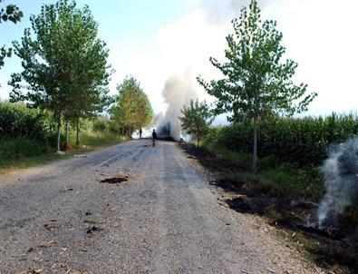 Salihli’de Hareket Halindeki Kamyon Cayır Cayır Yandı