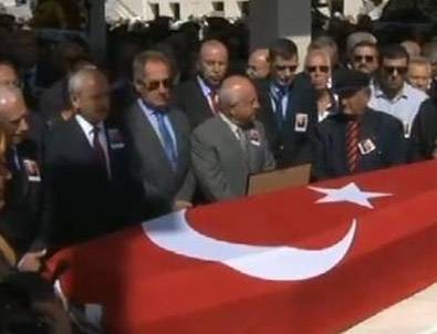 Turgut Özakman'a son görev