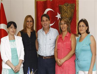 Azeri Kadınlardan Tartan'a Ziyaret