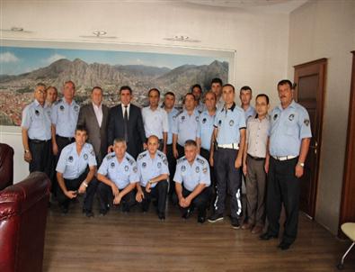 Başkan Özdemir’den Zabıtalara Kutlama