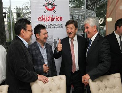 Başkan Sakallı Unesco Heyeti İle Bir Araya Geldi