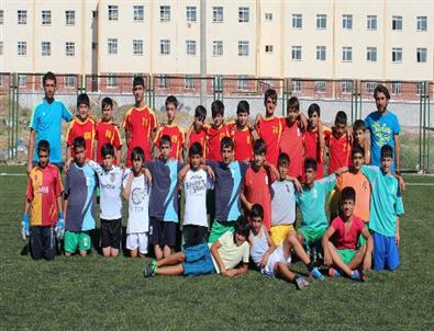 Sur Belediyespor Alt Yapıya Yöneldi