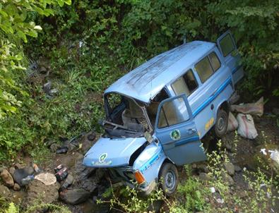 Yolcu Minibüsü Devrildi: 2 Ölü, 5 Yaralı
