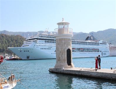 Yüzen Saraylar Marmaris'te