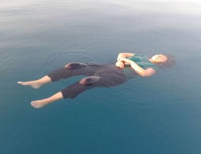 Denizde intihar girişimi