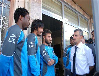 Vali Erdoğan Bektaş’tan Tosya Belediyespor’a Destek Sözü