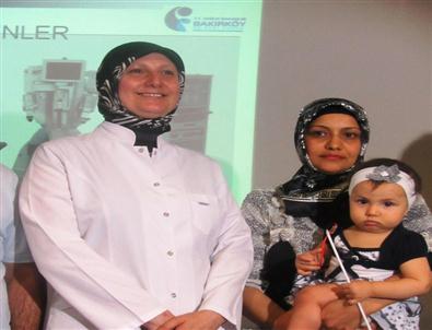 50 Günlük Bebeğe Robotla Ameliyat