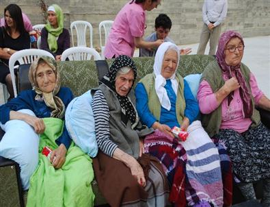 Giresun Kızılay Şubesi Yaşlı ve Engellilere Yönelik Etkinlik Düzenledi