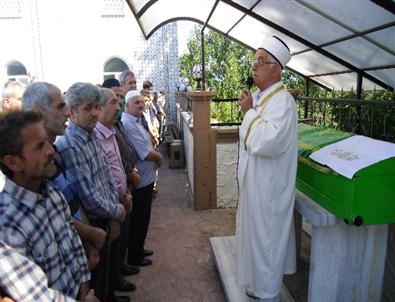 Babasını Kaybeden Eski Başkan Gözyaşlarını Tutamadı