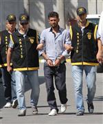 2 Polisi Bıçaklayan Zanlı Adliyeye Sevk Edildi