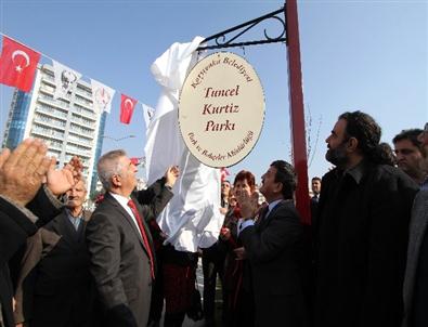 Tuncel Kurtiz'in Adı Karşıyaka'da Yaşayacak