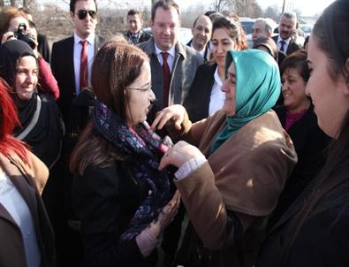 Aile ve Sosyal Politikalar Bakanı Ayşenur İslam Sakarya'da