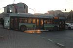 OSMAN YıLMAZ - Halk Otobüsü Eğimli Yolda Mahsur Kaldı