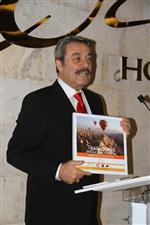 KADİR İNANIR - Kapadokya Doğal Film Platosu Kitabının Tanıtımı Ünlü Sinema Sanatçısı Kadir İnanır’ın Katılımıyla Yapıldı