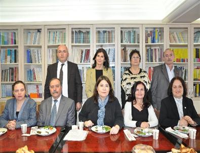 'Karşıyaka’ya Kadın Başkan İstiyoruz”