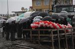 NURULLAH ÇAKıR - Rize'de Yağmur Altında Temel Töreni Düzenlendi