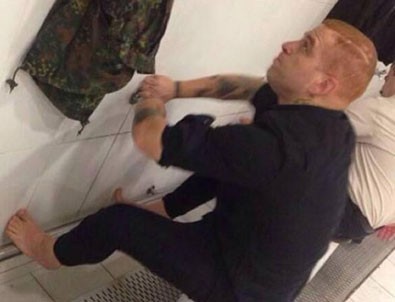 7 yaşımdan beri namaz kılıyorum