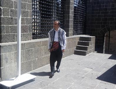 Ak Parti’li İçten Vatandaşları Diyarbakır’a Davet Etti