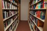 Bayburt Üniversitesi Merkez Kütüphanesine Akademisyenlerden Kitap Bağışı
