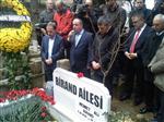 MEHMET ALİ BİRAND - Usta Gazeteci Mehmet Ali Birand Mezarı Başında Anıldı