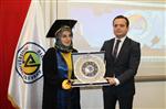 İLGİNÇ GÖRÜNTÜ - Avrasya Üniversitesi İlk Mezunlarını Yüksek Lisans Öğrencilerinden Verdi