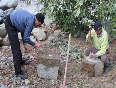 Sağır ve Dilsiz Taş Ustaları