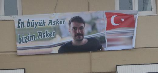 Asker babası oldu