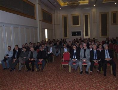 Okul Müdürlerine 'Yöneticilik ve Eğitim Liderliği” Konferansı Verildi