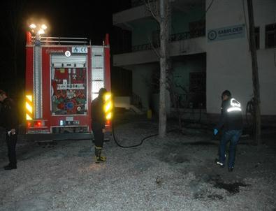 Van Sabır-der’e Molotoflu Saldırı